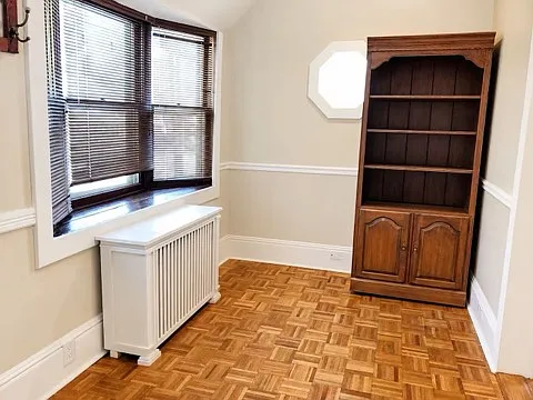 30 Nassau Rd — Photo 12