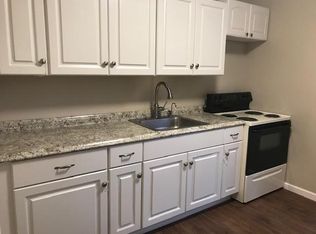 636 Whiskey Rd, Ridge, NY 11961