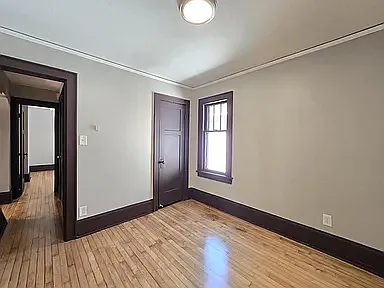 2 bed, 748 sqft, $1,295 — Photo 4