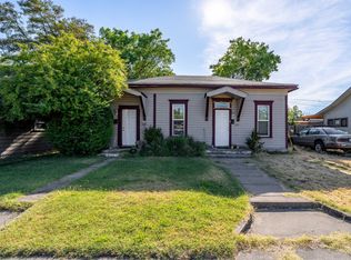 214 N Peach St, Medford, OR