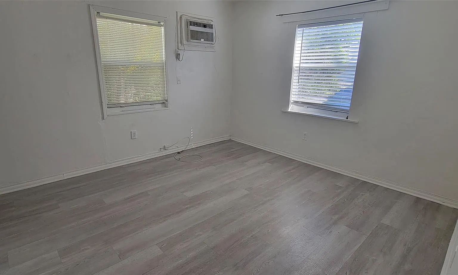 1 bed, 1.0 bath, 2175 sqft, $1,425 — Photo 4