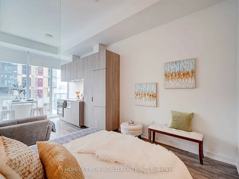 77 Shuter St #909 — Photo 19