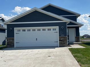 3023 38th Ave S, Moorhead, MN 56560