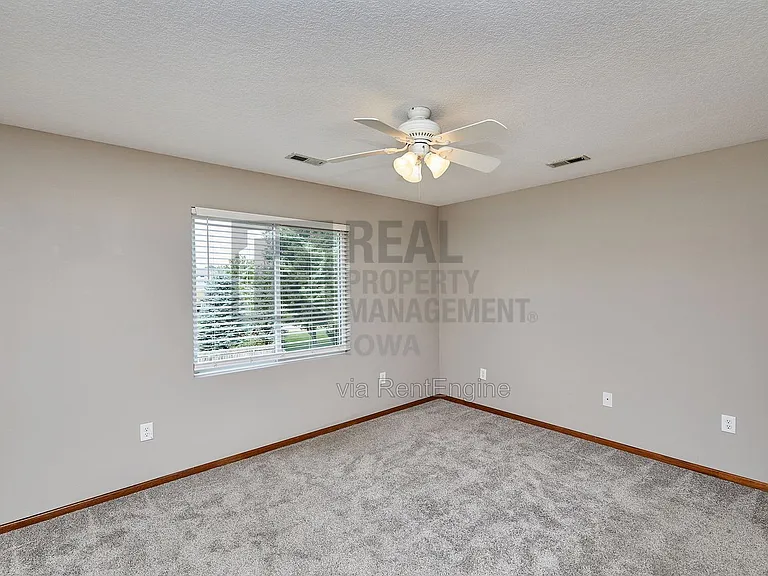 3504 163rd St — Photo 14