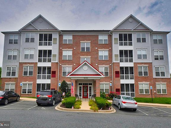 2nd image of 1600 Martha Ct Unit 201