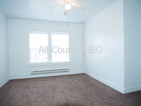 3rd image of 1944 E 75th St APT 201