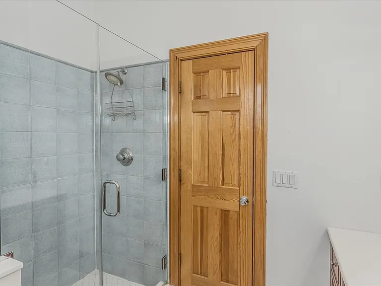 672 Dune Rd — Photo 27