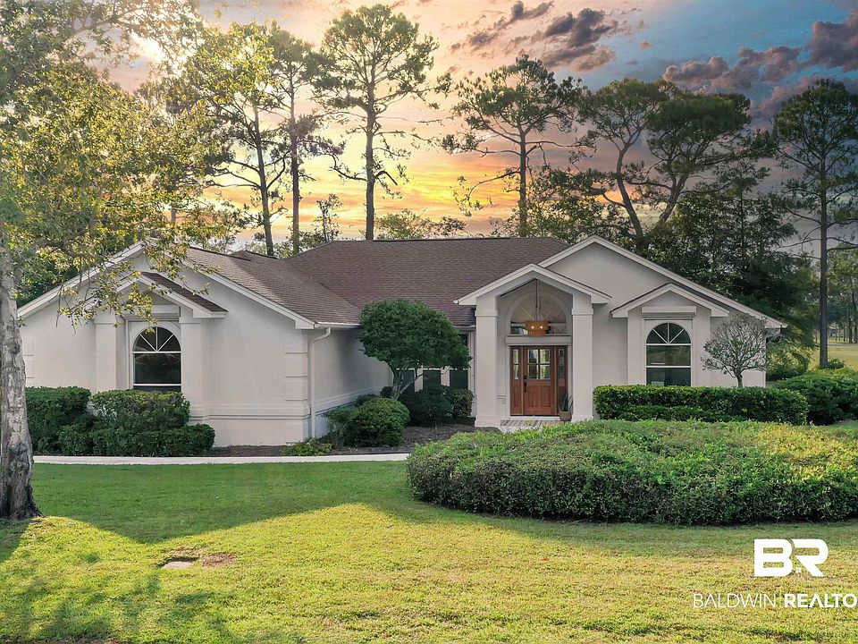 1st image of 624 Magnolia Cir