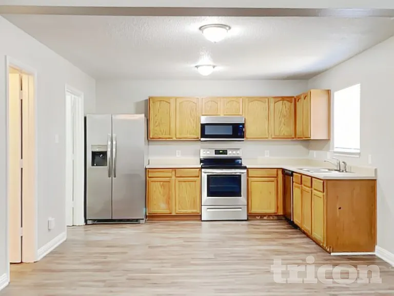 1840 Blackmore Dr — Photo 5