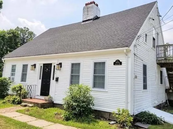 969 Plymouth St, Abington, MA 02351