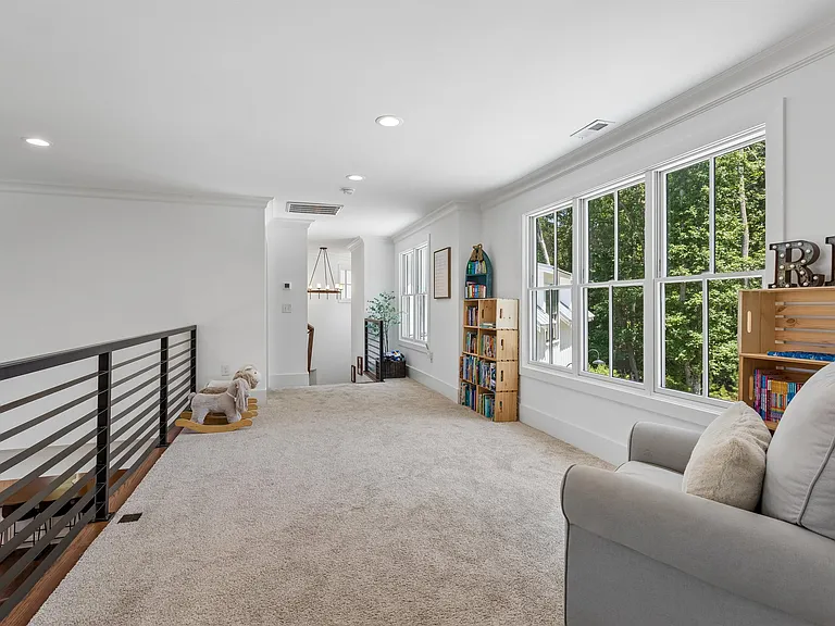 6450 Stewart Rd — Photo 47