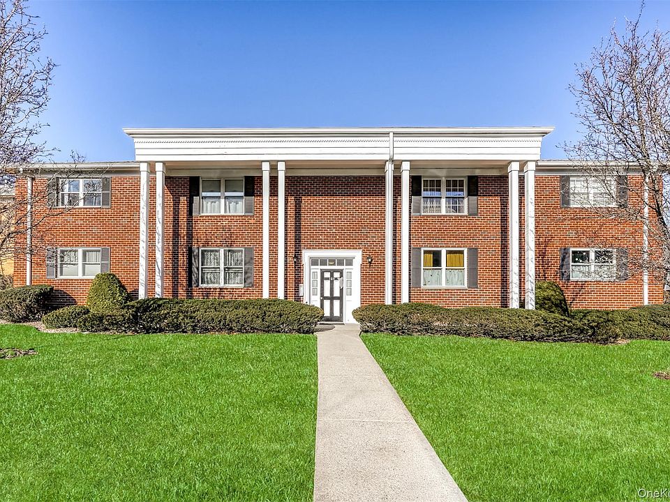 1st image of 104 Bon Aire Circle W #8L
