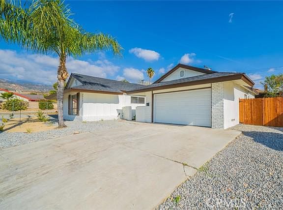 3rd image of 5919 Eucalyptus Dr