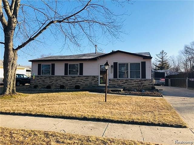 1st image of 50242 Bower Dr