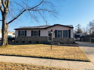 50242 Bower Dr, Chesterfield, MI 48047