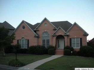 808 Meadow Ridge Ln, Birmingham, AL 35242