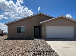 1121 Little Rabbit Dr, Farmington, NM 87401