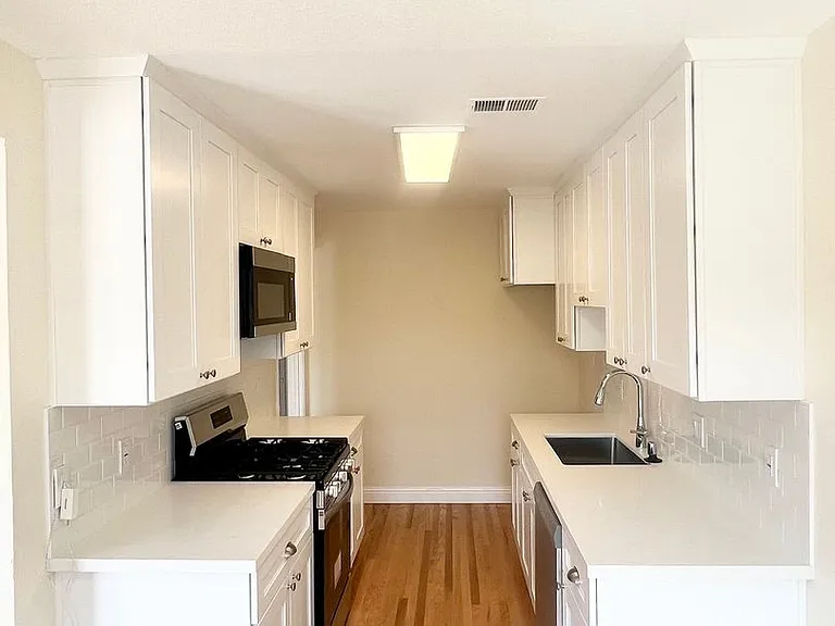 8096 Juniper Ave — Photo 2