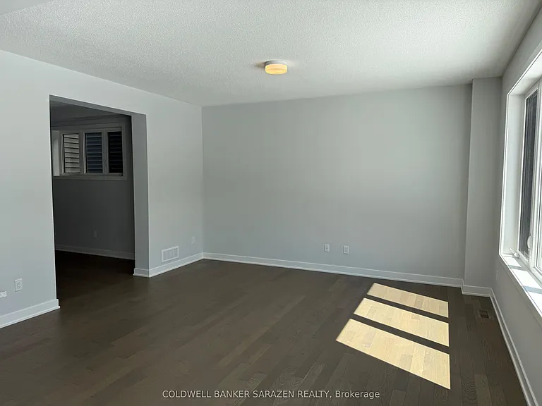 657 Bronze Copper Cres — Photo 10