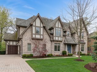 323 Thackeray Ln, Northfield, IL 60093