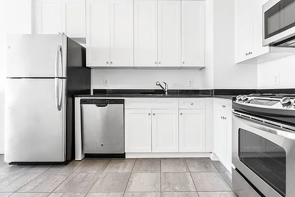 Rented by Olnick Organization | media 8