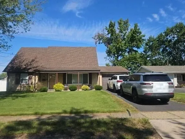 87 Middlebury Ln, Willingboro, NJ 08046