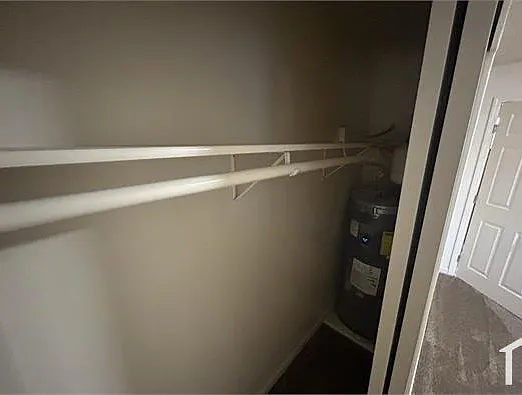 908 I St NE #9 — Photo 10