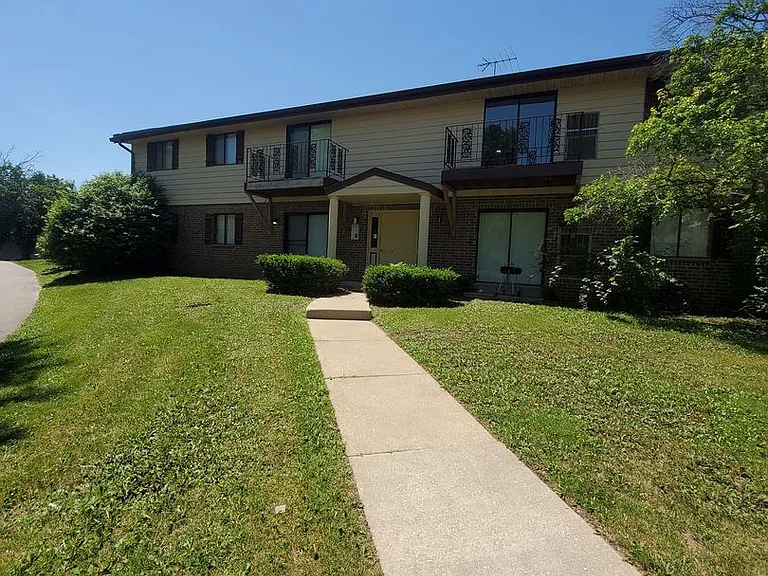 7625 W Donna Ct - 8 Unit — Photo 1