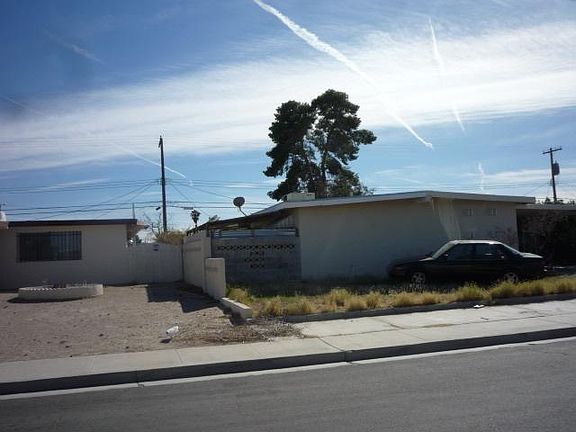 3rd image of 5101 Hallet Dr