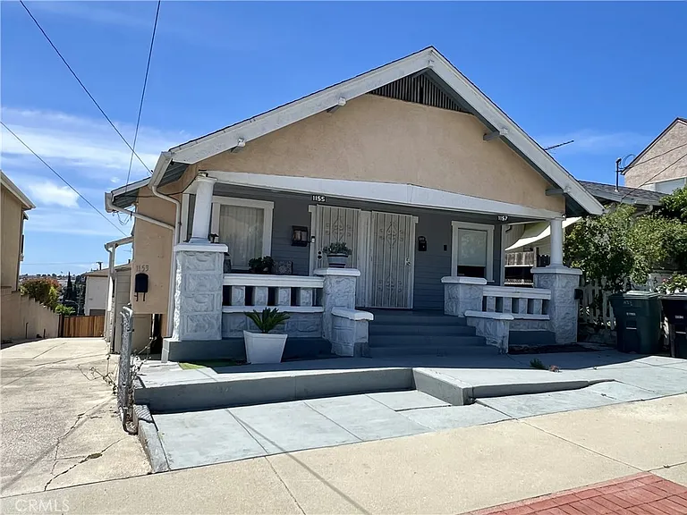 1157 W 2nd St — Photo 15
