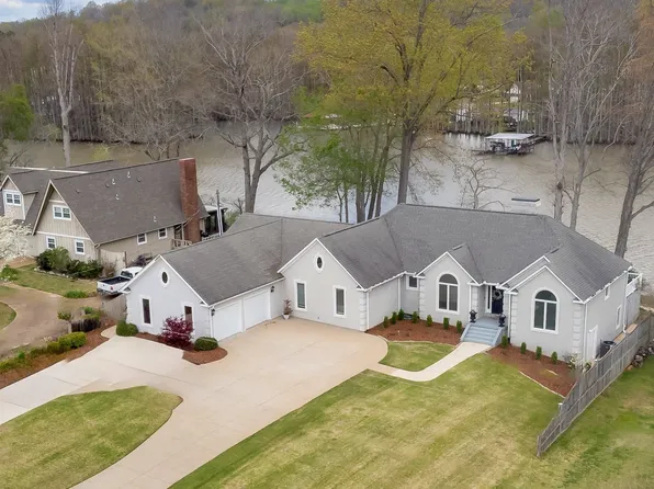 706 County Road 322, Florence, AL 35634