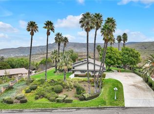 1851 Bel Air St, Corona, CA 92881