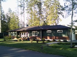 963 Double View Dr, Camano Island, WA 98282