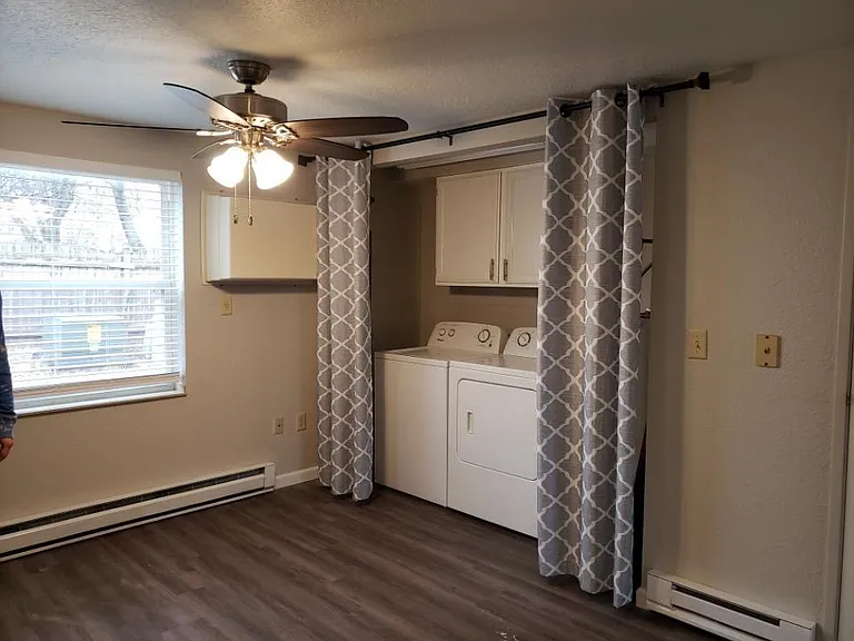 1149 W South Park Ave #D — Photo 4