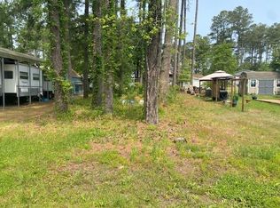 106 Periwinkle Dr, Horntown, VA 23395