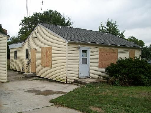 1st image of 14917 S Lamon Ave