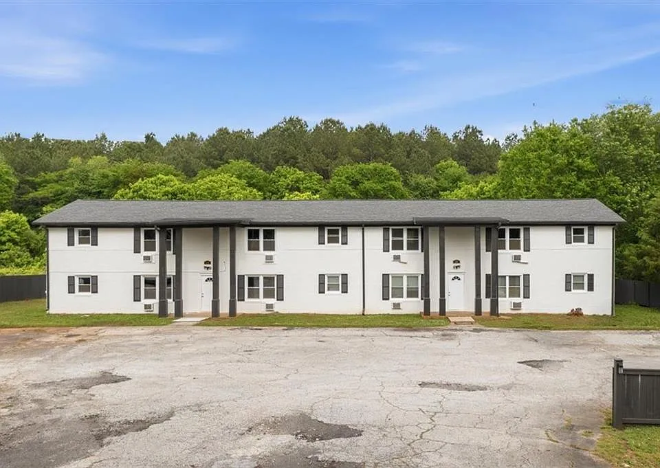 610 N College Dr #8