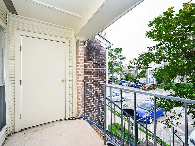 3900 Woodchase Dr #86 — Photo 24