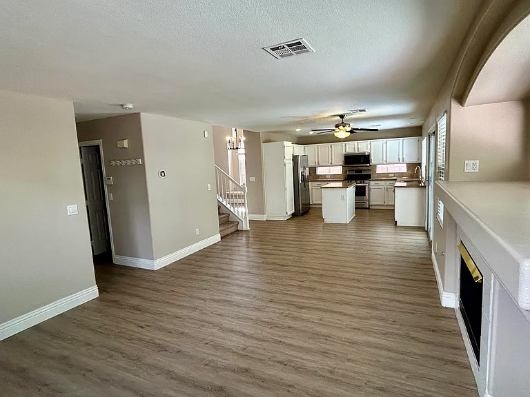 10409 Mountain Lodge Pl — Photo 8