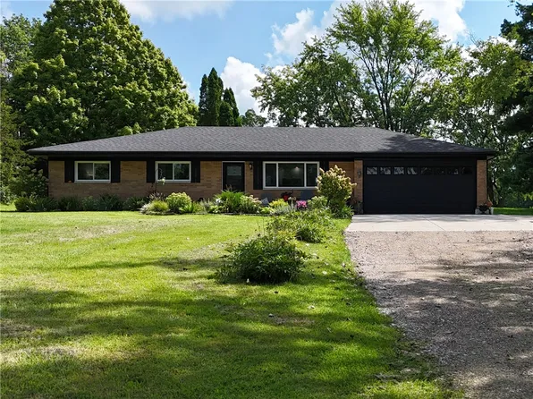 4634 Clayton Rd, Brookville, OH 45309