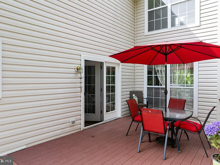 21355 Fernbrook Ct — Photo 11