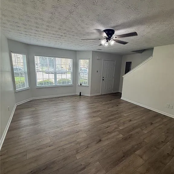3001 Fields Dr — Photo 2