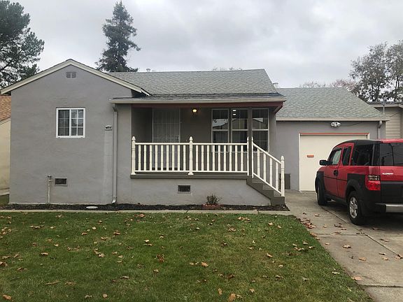 2nd image of 144 Byron St