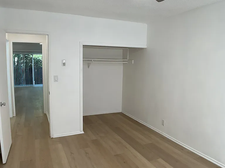 6561 Fulton Ave #5 — Photo 12