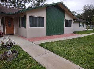 8440 Palomino Dr, Lake Worth, FL 33467