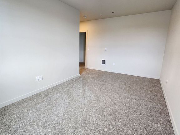 4th image of 4537 SE 122nd Ave #15230541
