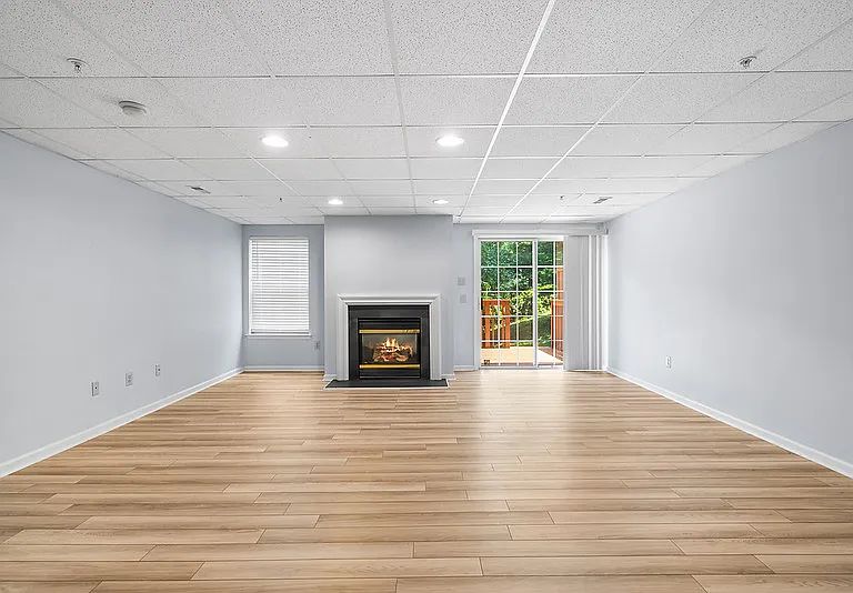 447 Fort Hill Cir — Photo 14