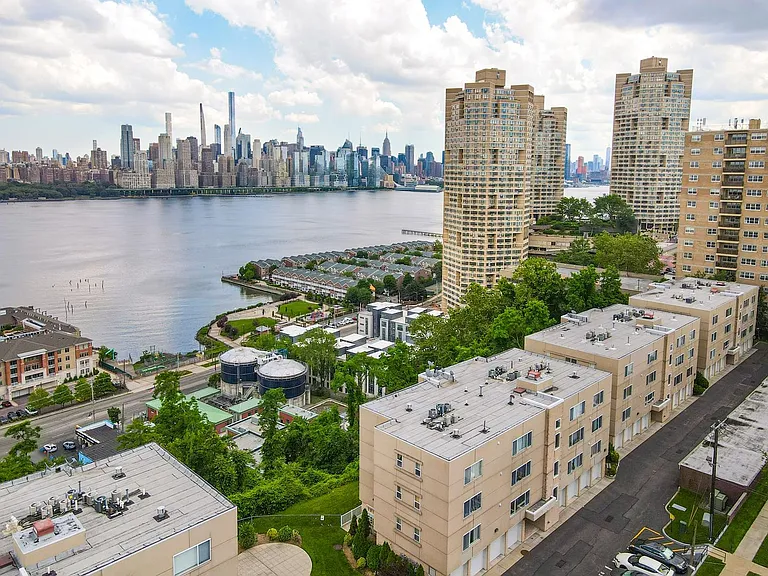 7430 Boulevard East #3B — Photo 16