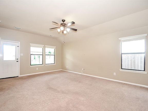 4th image of 2315 Grey Reef Dr