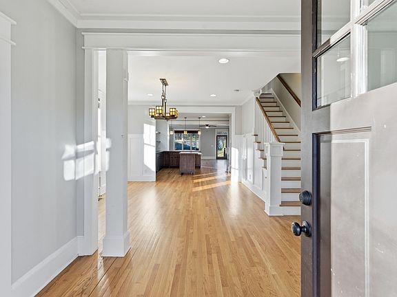 5th image of 1601 Douglas Ave #A